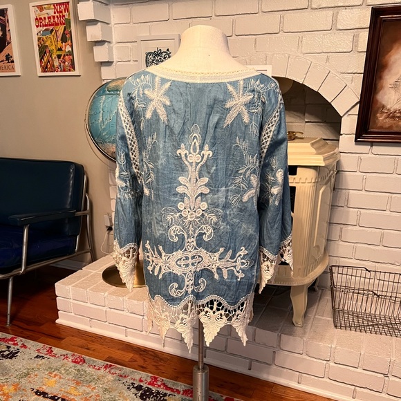 Adore Medium Jean Blue with White Embroidery Top - Picture 2 of 5